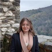 Studentessa di Ingegneria Edile-Architettura, offro lezioni di disegno tecnico per scuole medie e superiori, con orario flessibile